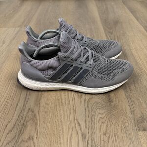 Adidas Ultraboost Shoes Mens Size 11 Gray Knit Running Boost HQ4200 Sneakers
